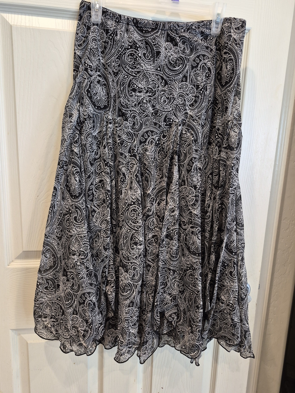 5/25 Women's Black & White Paisley Tiered Skater Skirt